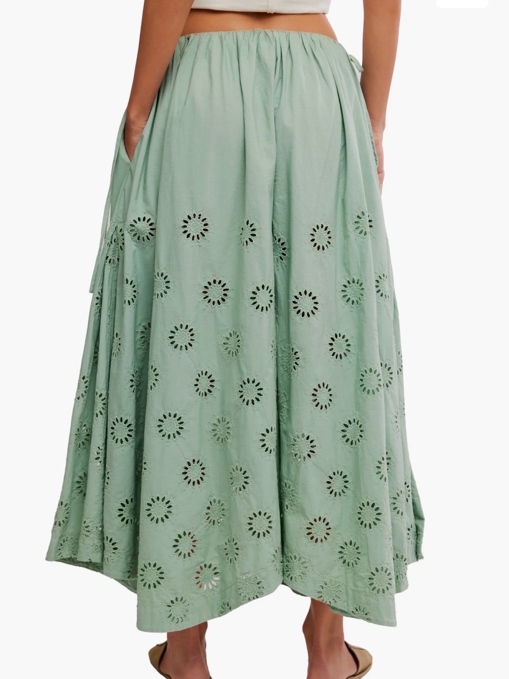 Sweet Serenade Wide Leg Cotton Eyelet Pants
Free People NWT $198 Size 14 - Picture 2 of 11